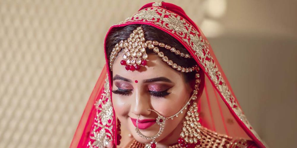 2016 Asian bridal hair and makeup by farah khan - Real Brid - Asian Bridal  Makeup - Indian Brides, Pakistani Bride, Bridal Hairstyles, Indian  Pakistani Arabic Brides, Asian Bride, Indian Bridal, Wedding Hairstyles, -  video Dailymotion