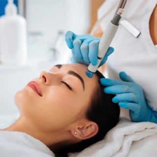 Hydra Facial