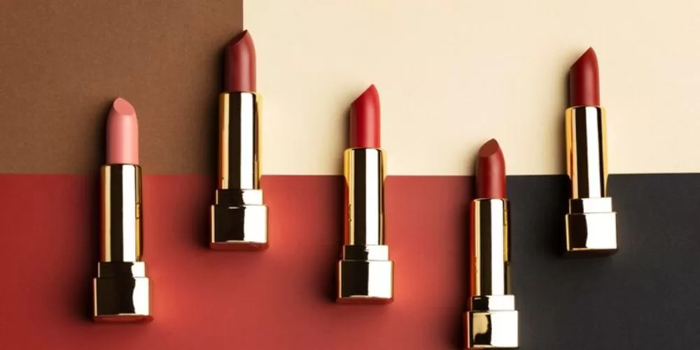 Mac Lipsticks Exploring Iconic Shades and Versatile Looks