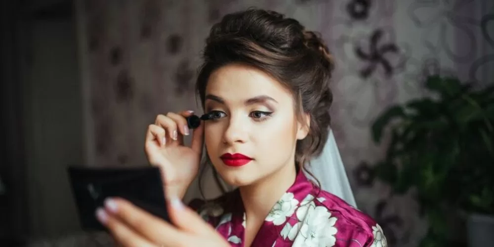 Long-Lasting Bridal Makeup Ensuring a Fresh Look Throughout the Day