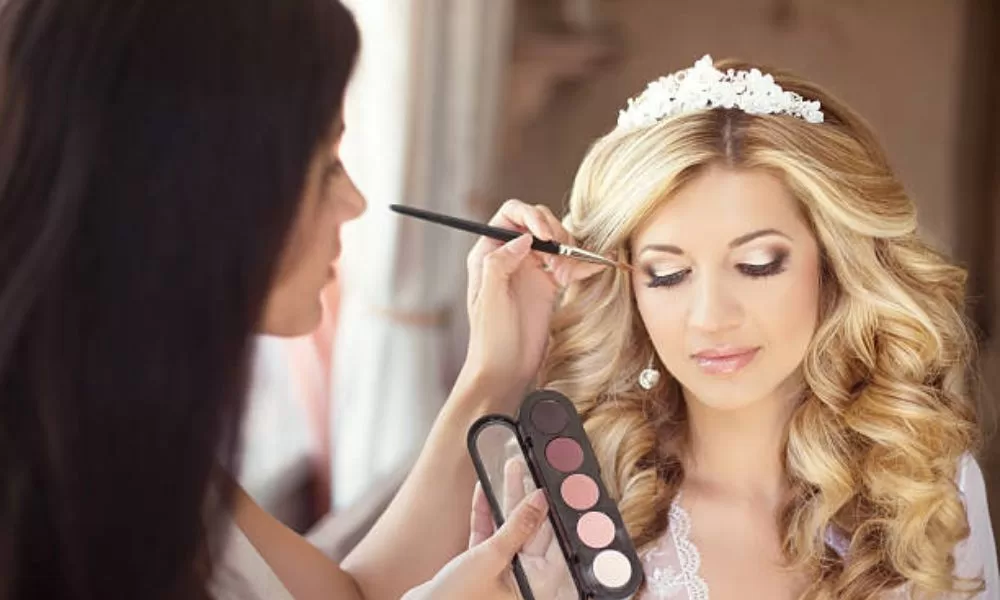 Bridal Makeup for Outdoor Weddings_ Tips for a Fresh, Natural Look